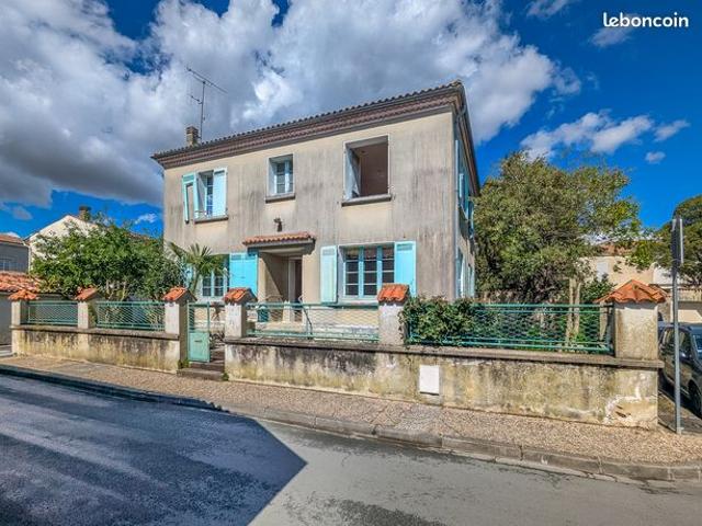 Maison vente à Saint-Jean-d'Angély, Charente-Maritime