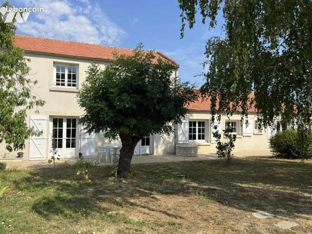 Maison vente à Fontenay-le-Comte, Vouillé-les-marais