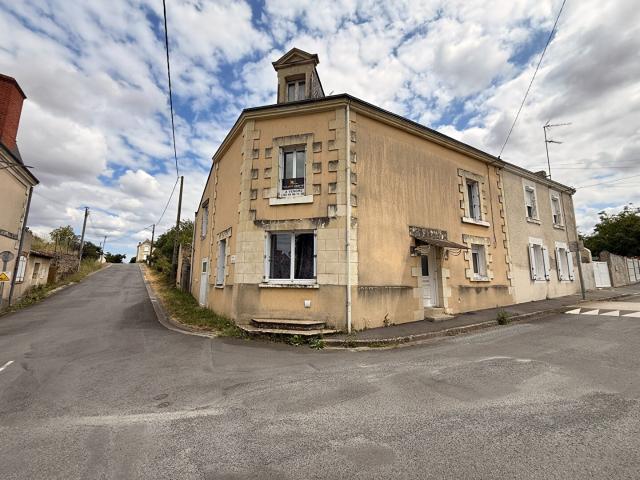 Maison vente à Bressuire, Saint-jean-de-thouars
