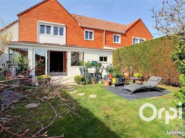 Maison vente à Rambouillet, Voisins-le-bretonneux