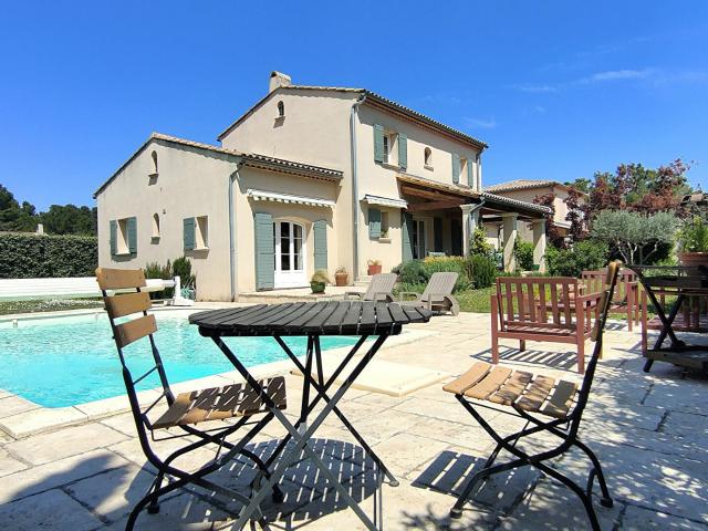 Maison vente à Arles, Barbentane