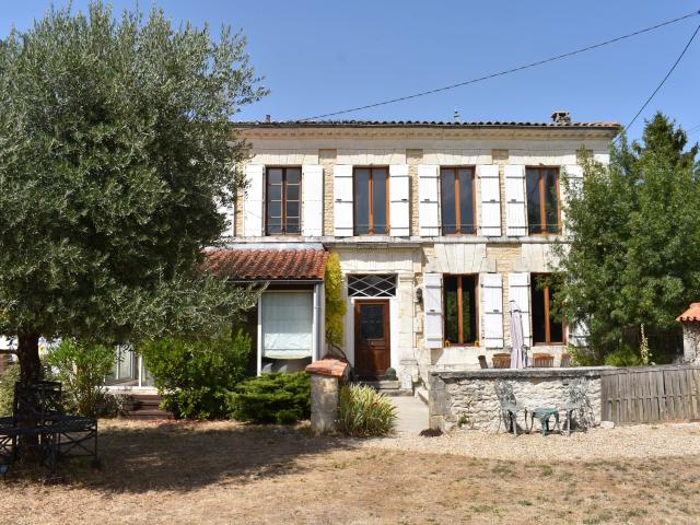 Maison vente à Saint-Jean-d'Angély, Gibourne