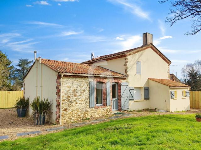 Maison vente à Poiroux