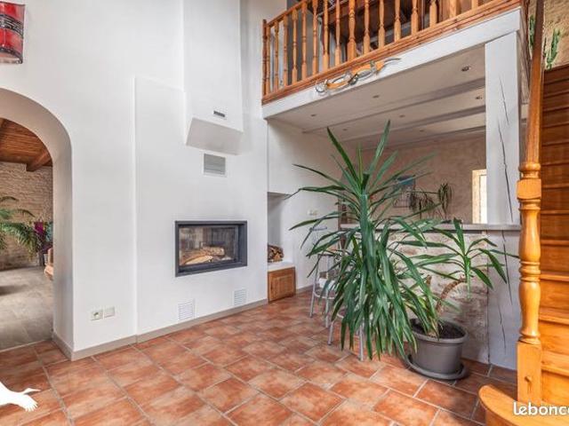 Maison vente à La Rochelle, Thairé