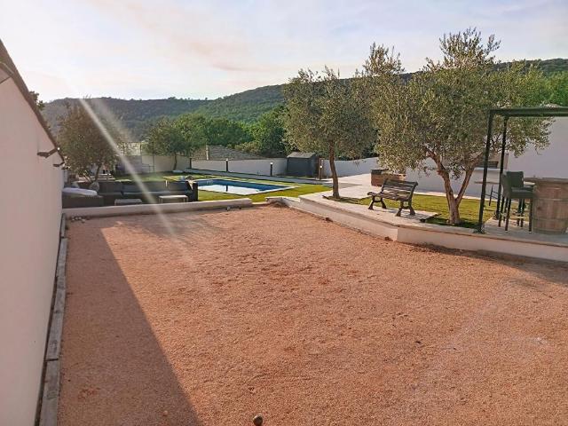 Maison vente à Sainte-Anastasie-sur-Issole, Var