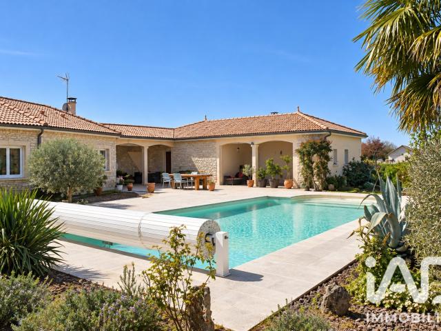 Maison vente à les Esplaces, Tauriac