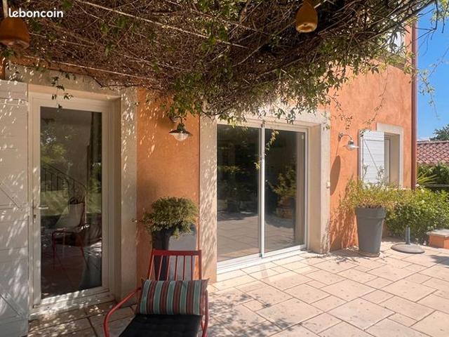 Maison vente à Carpentras, Monteux