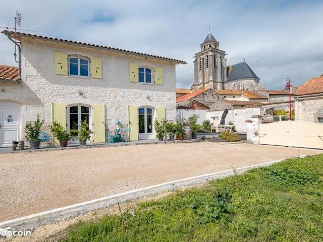 Maison vente à Lonzac, Charente-Maritime