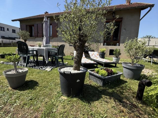 Maison vente à Bourg-en-Bresse, Frans