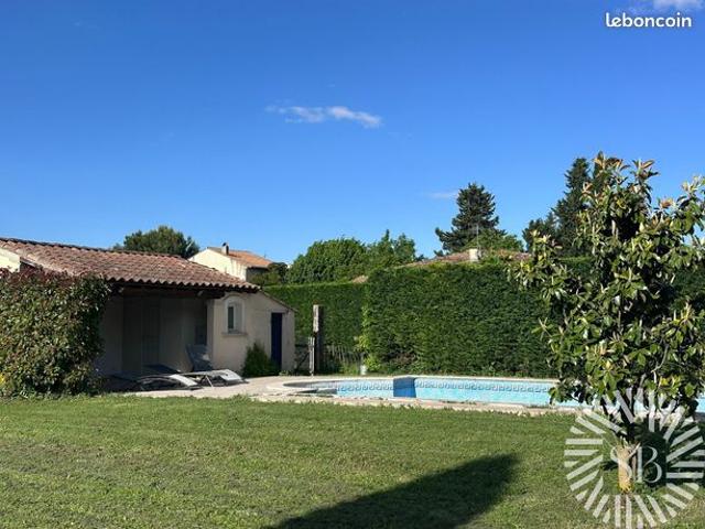 Maison vente à Arles, Noves