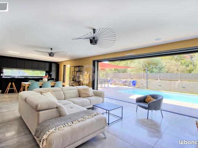Maison vente à Arrondissement de Toulon, Le Revest-les-eaux