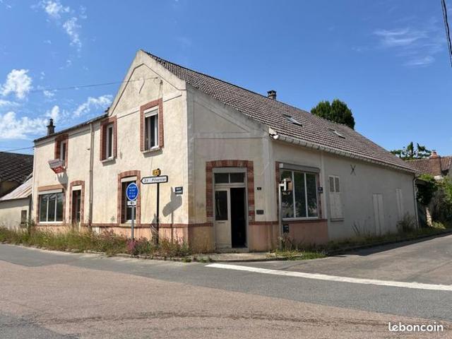 Maison vente à Fontainebleau, Mondreville