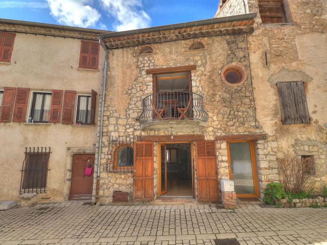 Maison vente à Grasse, Coursegoules