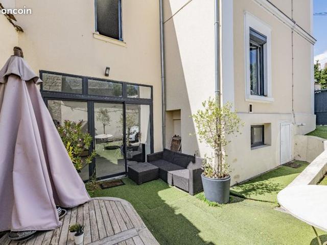 Maison vente à Nanterre, Quartier du Centre
