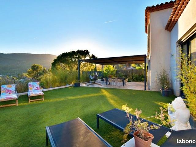 Maison vente à Arrondissement de Toulon, Solliès-toucas