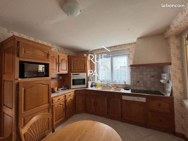 Maison vente à Parthenay, Assais-les-jumeaux