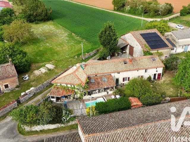 Maison vente à Saint-Saviol, Limalonges