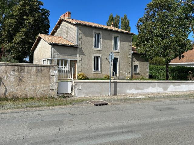 Maison vente à L'Aurière, Ménigoute