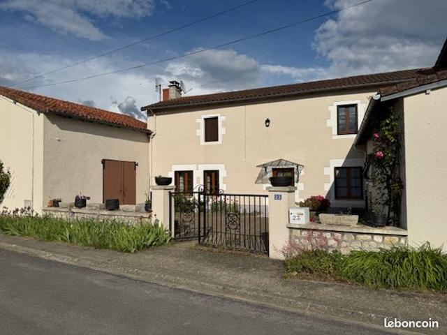 Maison vente à Montmorillon, Saulgé