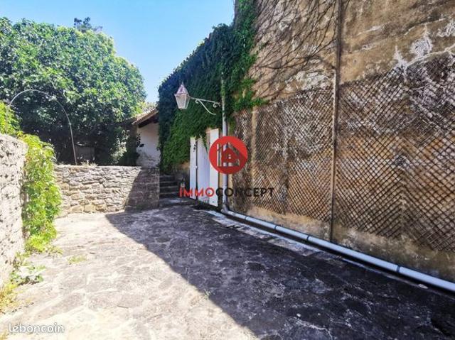 Maison vente à Nîmes, Laudun-l'ardoise