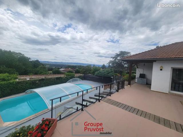 Maison vente à Roanne, Saint-vincent-de-boisset