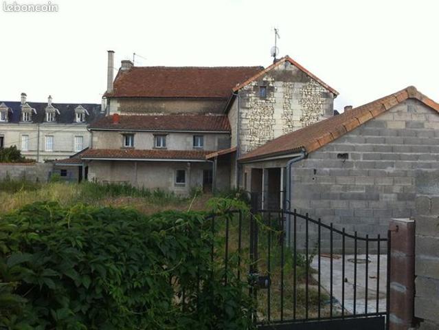 Maison vente à Châtellerault, Saint-genest-d'ambière