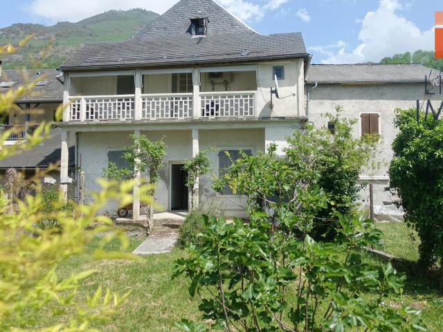 Maison vente à Oloron-Sainte-Marie, Laruns