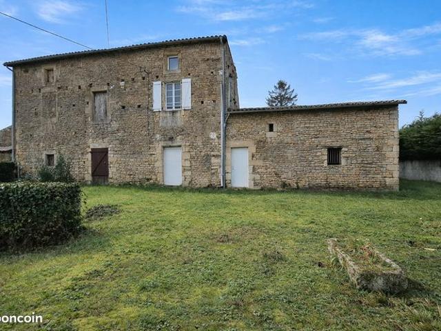 Maison vente à Niort, La Crèche