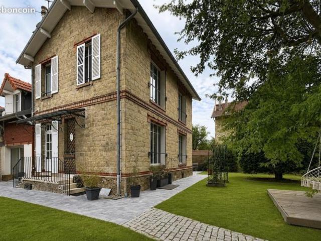 Maison vente à Saint-Germain-en-Laye, Croissy-sur-seine