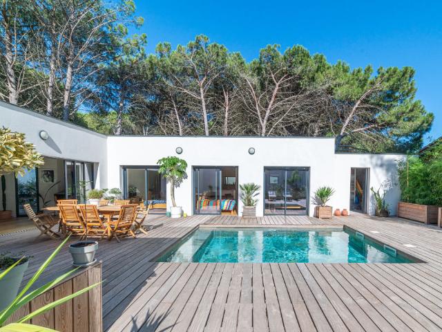 Maison vente à Nîmes, Aigues-mortes