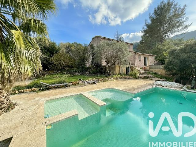 Maison vente à Arrondissement de Toulon, Solliès-toucas