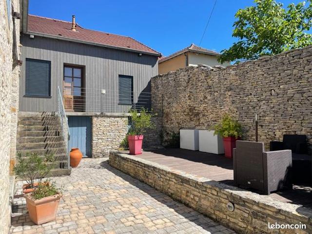 Maison vente à Mâcon, Cortevaix