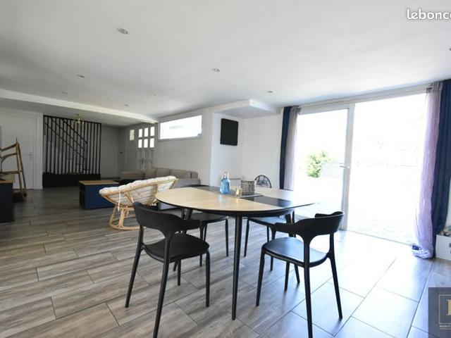 Maison vente à Saint-Nazaire, La Chapelle-des-marais