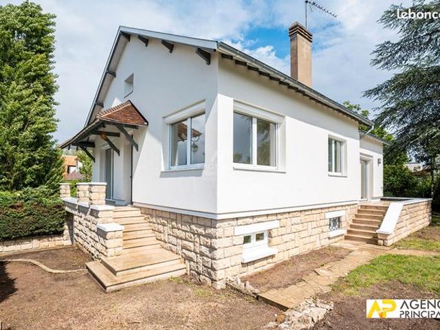 Maison vente à Saint-Germain-en-Laye, Le Mesnil-le-roi