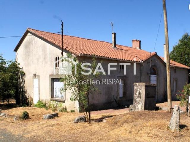 Maison vente à Fontenay-le-Comte, Saint-pierre-du-chemin