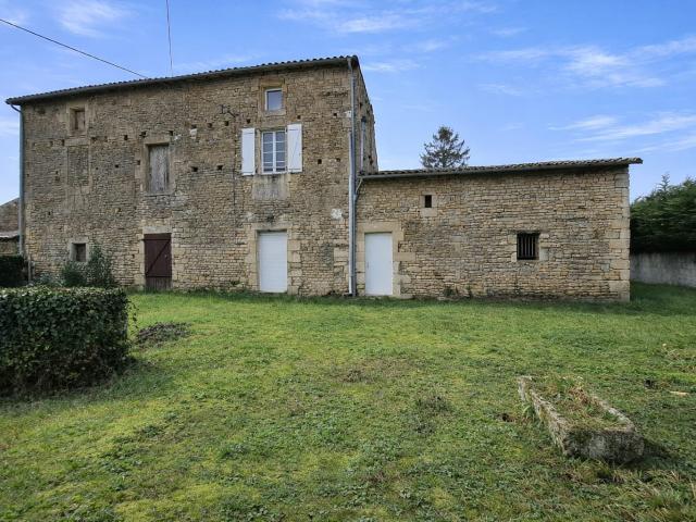 Maison vente à Niort, La Crèche