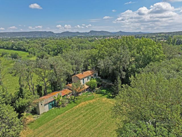 Maison vente à Arles, Fontvieille
