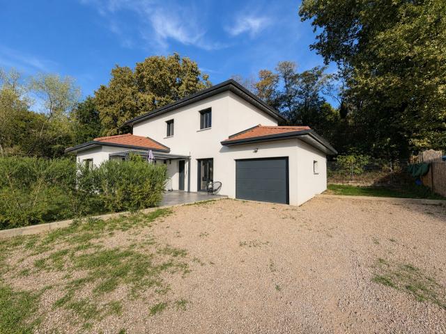 Maison vente à La Tour-du-Pin, Pont-de-chéruy
