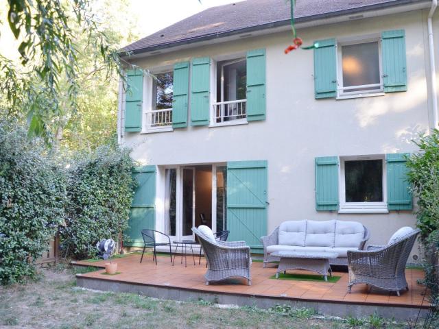 Maison vente à Résidence des Quinconces, Gif-sur-Yvette