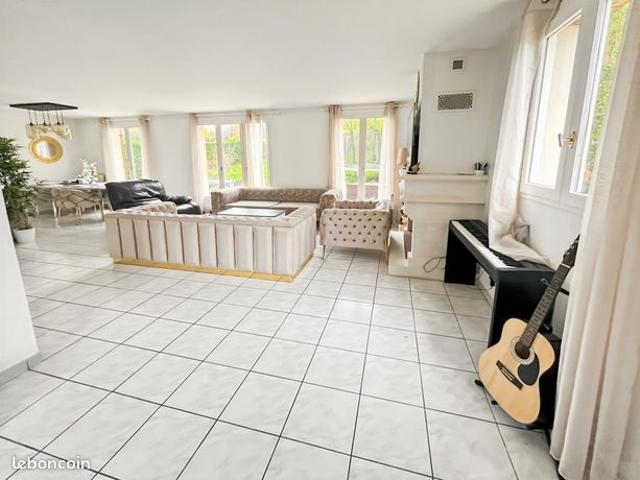 Maison vente à Pontoise, Courdimanche