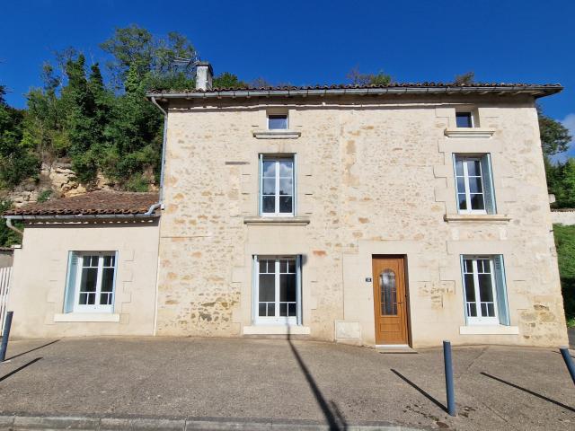 Maison vente à Poitiers, Lusignan