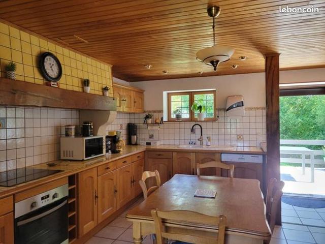 Maison vente à Riom, Giat