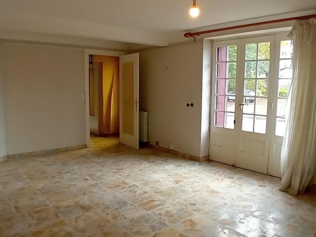 Maison vente à Le Marais, Trogues