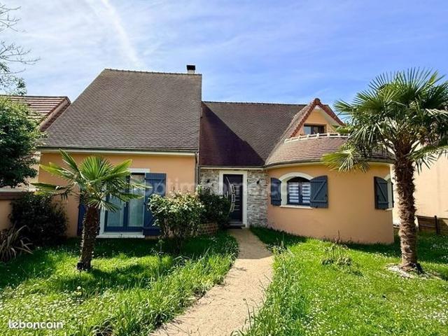 Maison vente à Melun, Crisenoy
