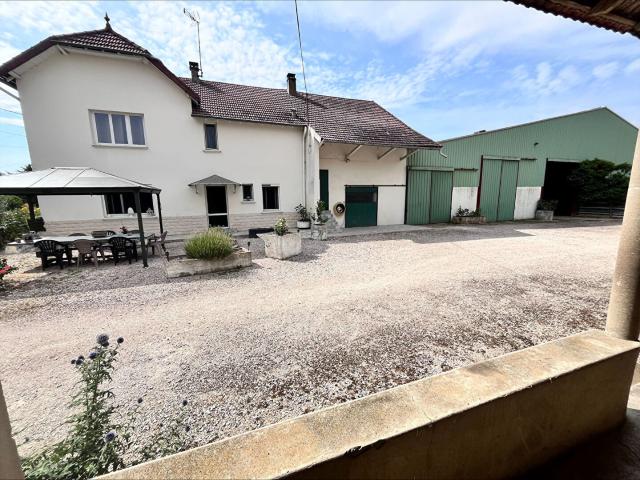 Maison vente à Louhans-Châteaurenaud, Mouthier-en-bresse