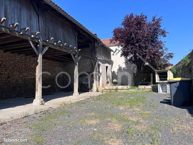 Maison vente à Parthenay, Airvault