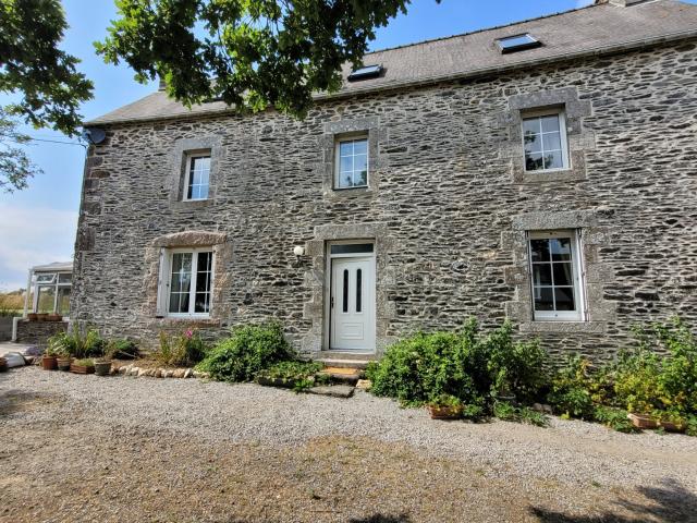 Maison vente à Saint-Mayeux, Côtes-d'Armor