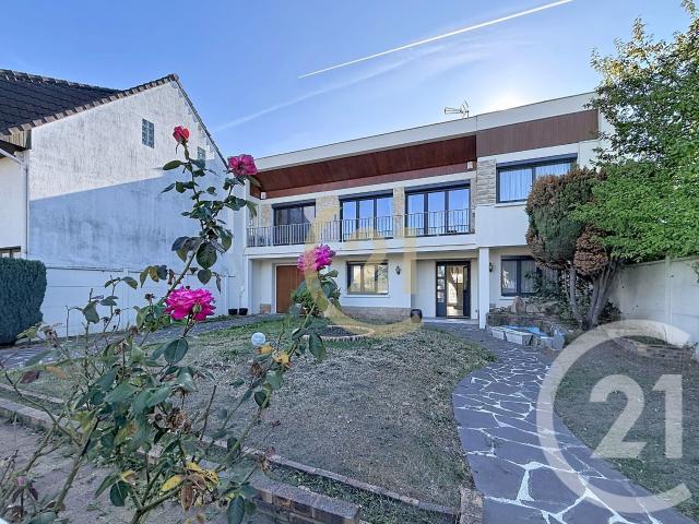 Maison vente à Saint-Germain-en-Laye, Carrières-sur-seine