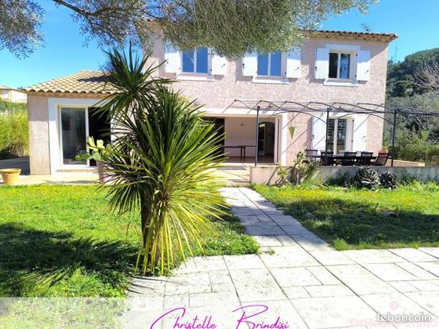 Maison vente à Marseille, Ceyreste