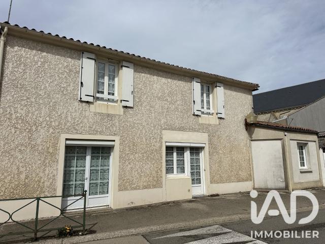 Maison vente à Fontenay-le-Comte, Sainte-gemme-la-plaine